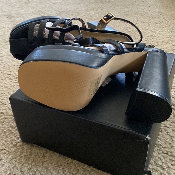 Platform Heels - Picture 4 of 6